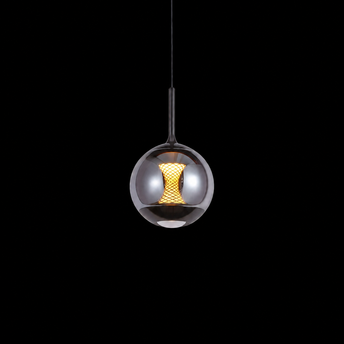 Amber Mesh Globe Pendant Lamp