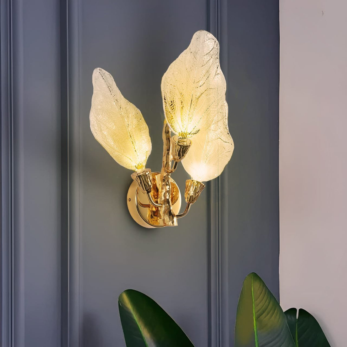 Luminous Petal Aura Wall Lamp