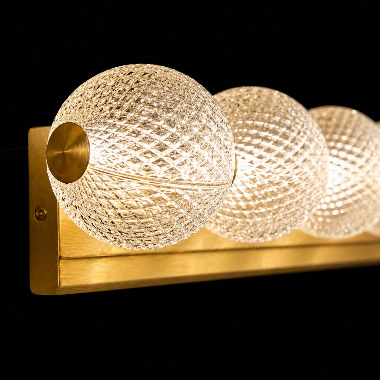 Globo's Chorus 5 LED Wall Lamp