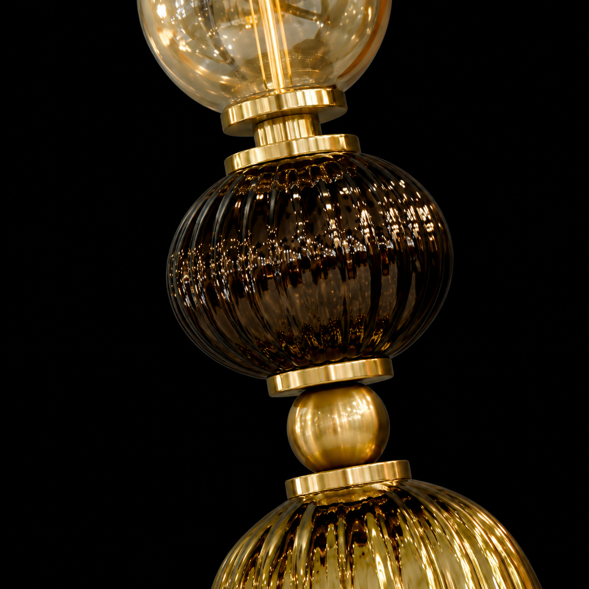 Aurora Bell Pendant Light – Elegant Luxury with Artistic Brilliance