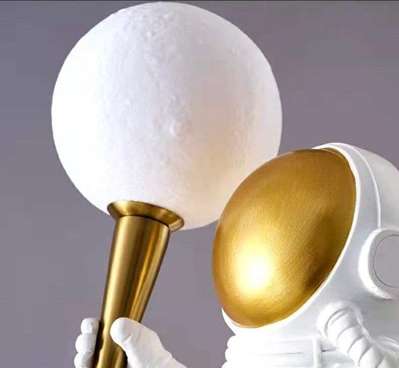 Astro On Earth (Resin Fiber) Table Lamp