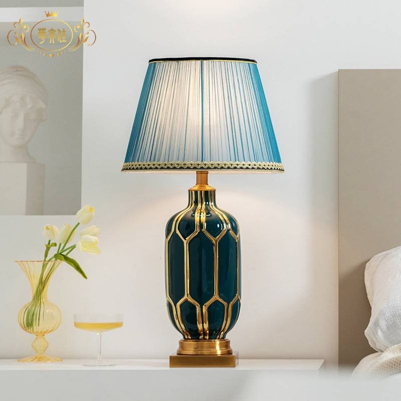 Green Gleam (Ceramic, Fabric) Table Lamp