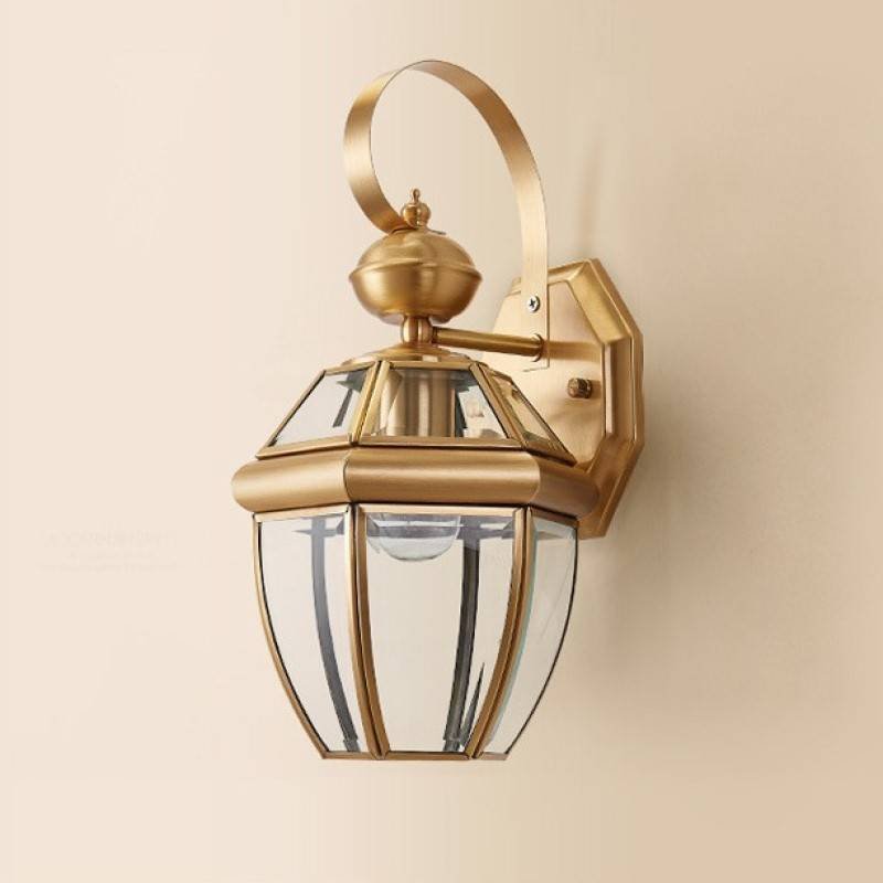The Classic Coach Wall Lamp