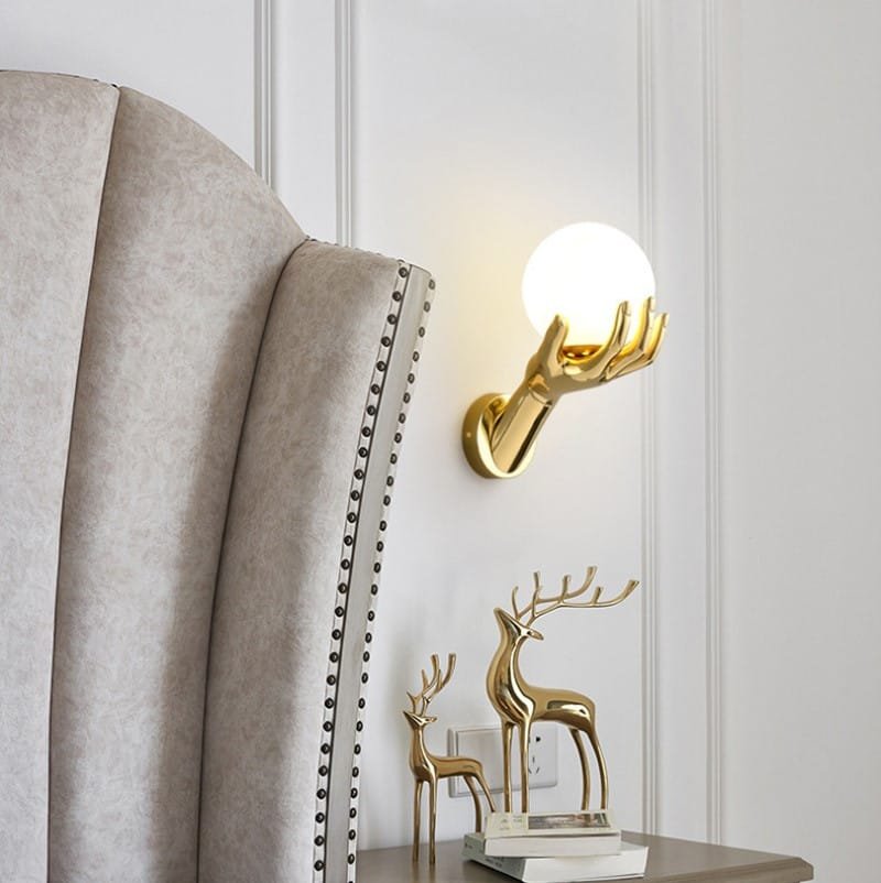 Woodland Grace LED Wall Lamp