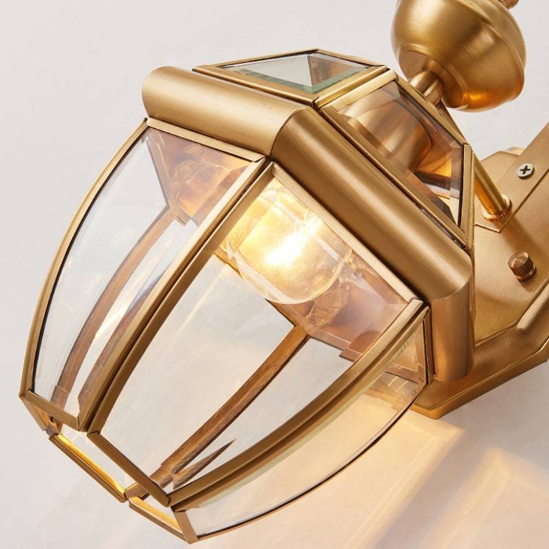The Classic Coach Wall Lamp