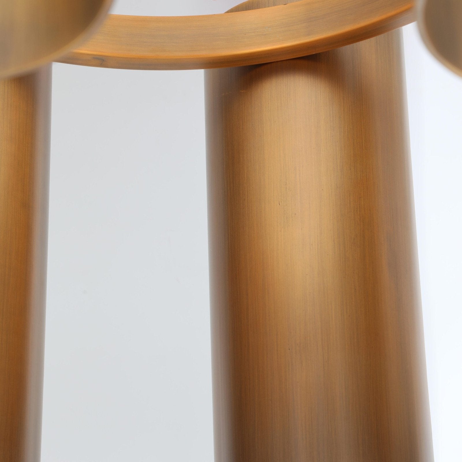Aura of Sculpted Luminance