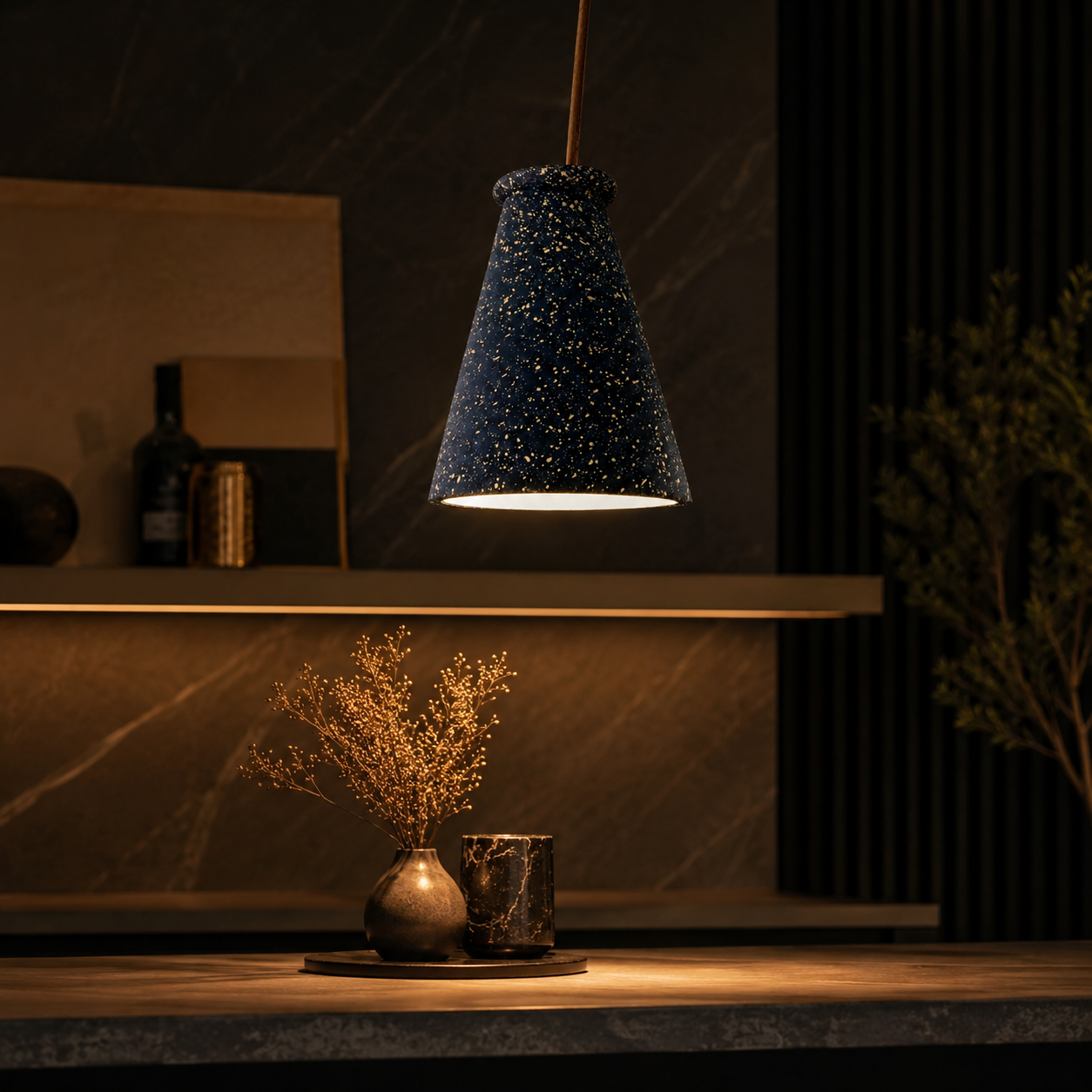 Noire Speckle Pendant