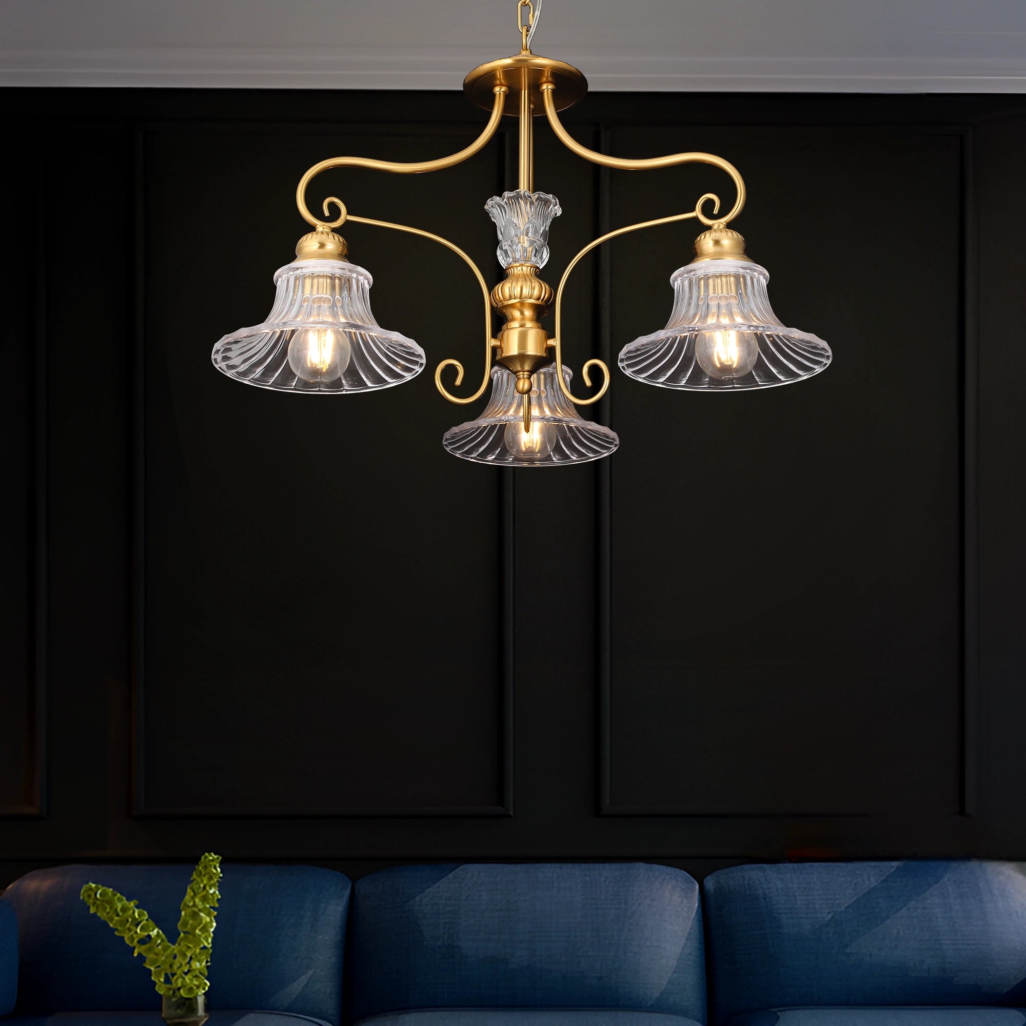 Heirloom Bloom - Vintage Style 3-light Gold Chandelier