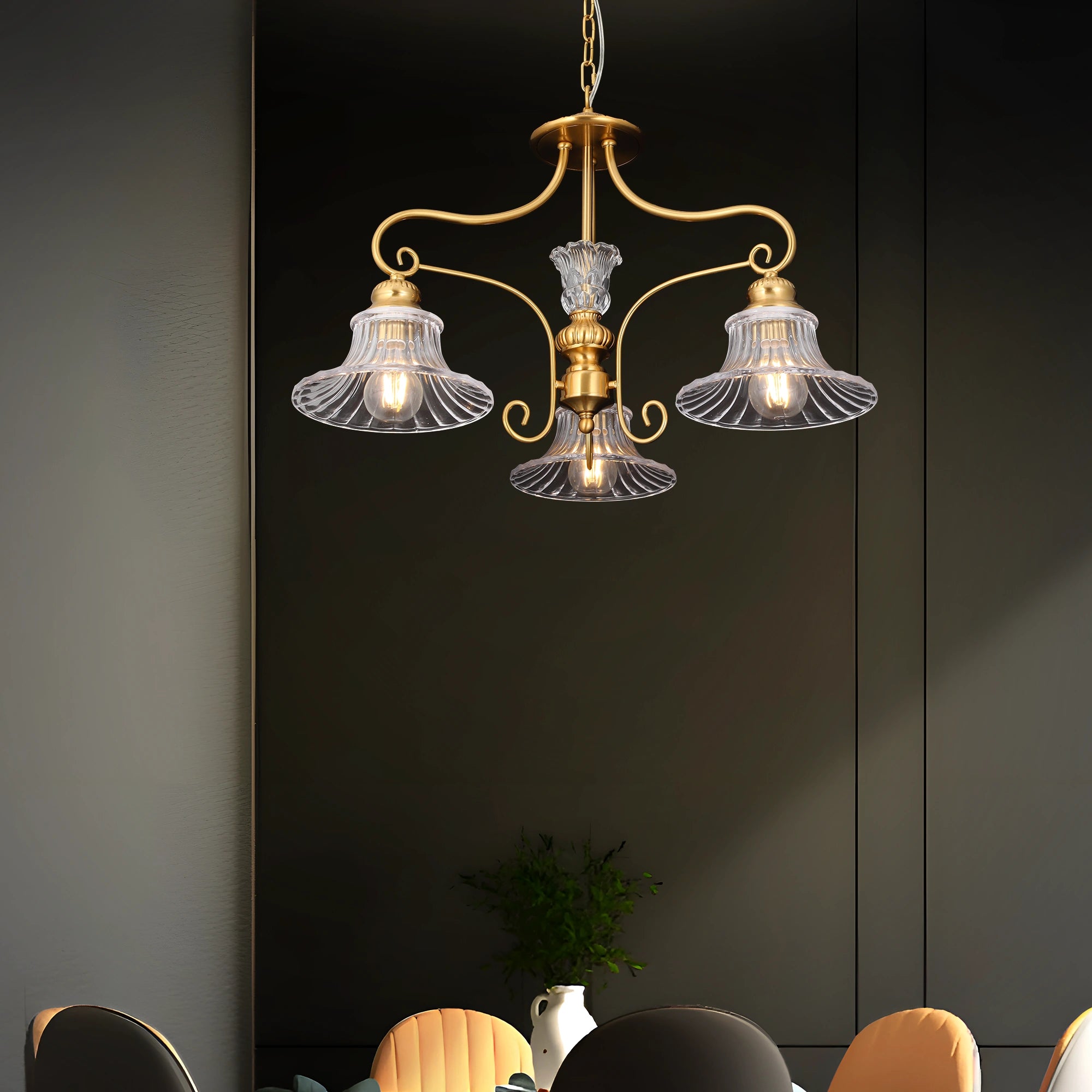 Heirloom Bloom - Vintage Style 3-light Gold Chandelier