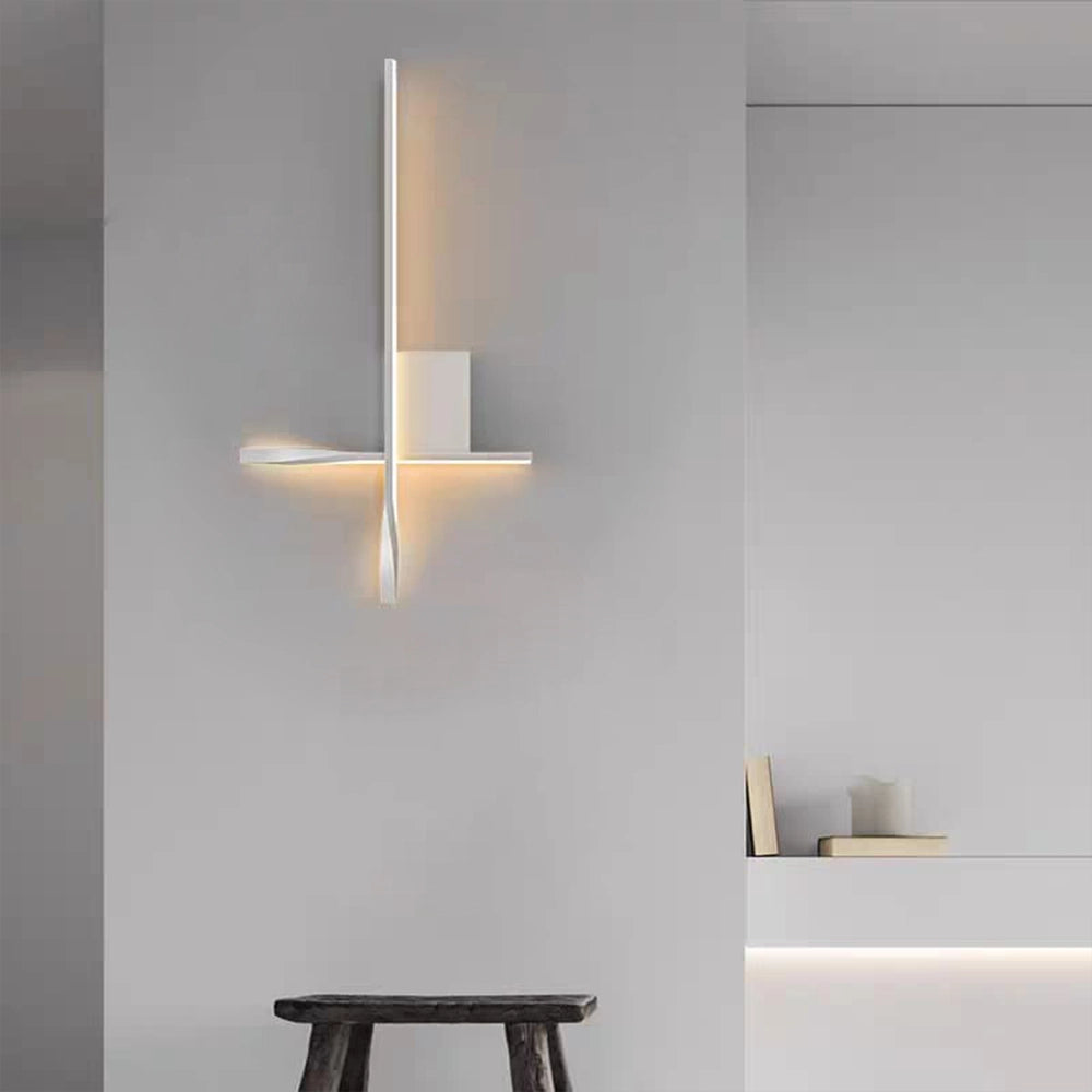 Helix Axis Linear LED Wall Lamp