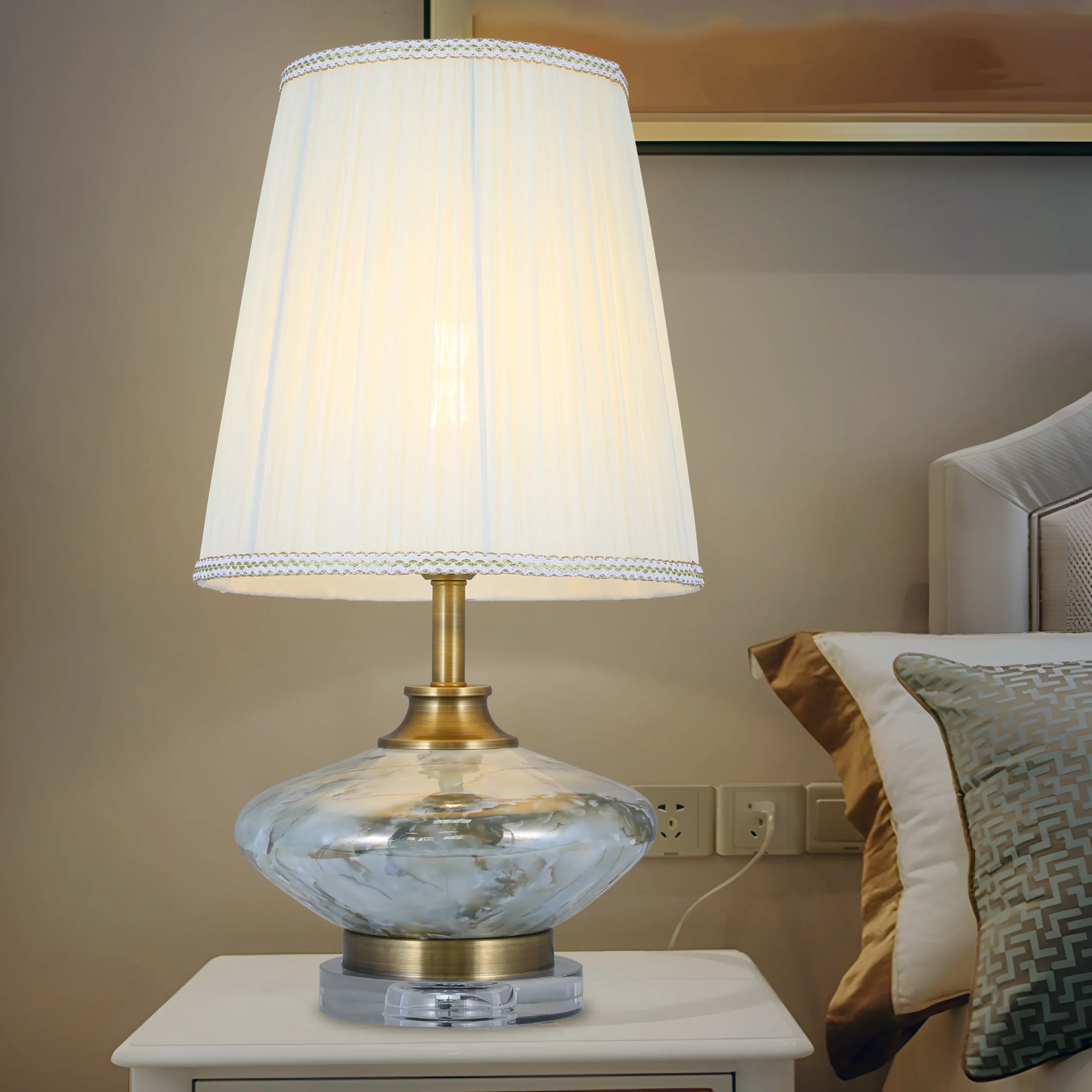Illumination with Classic Charm