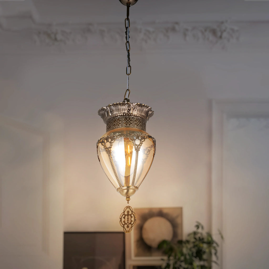 Illumination with Vintage Charm