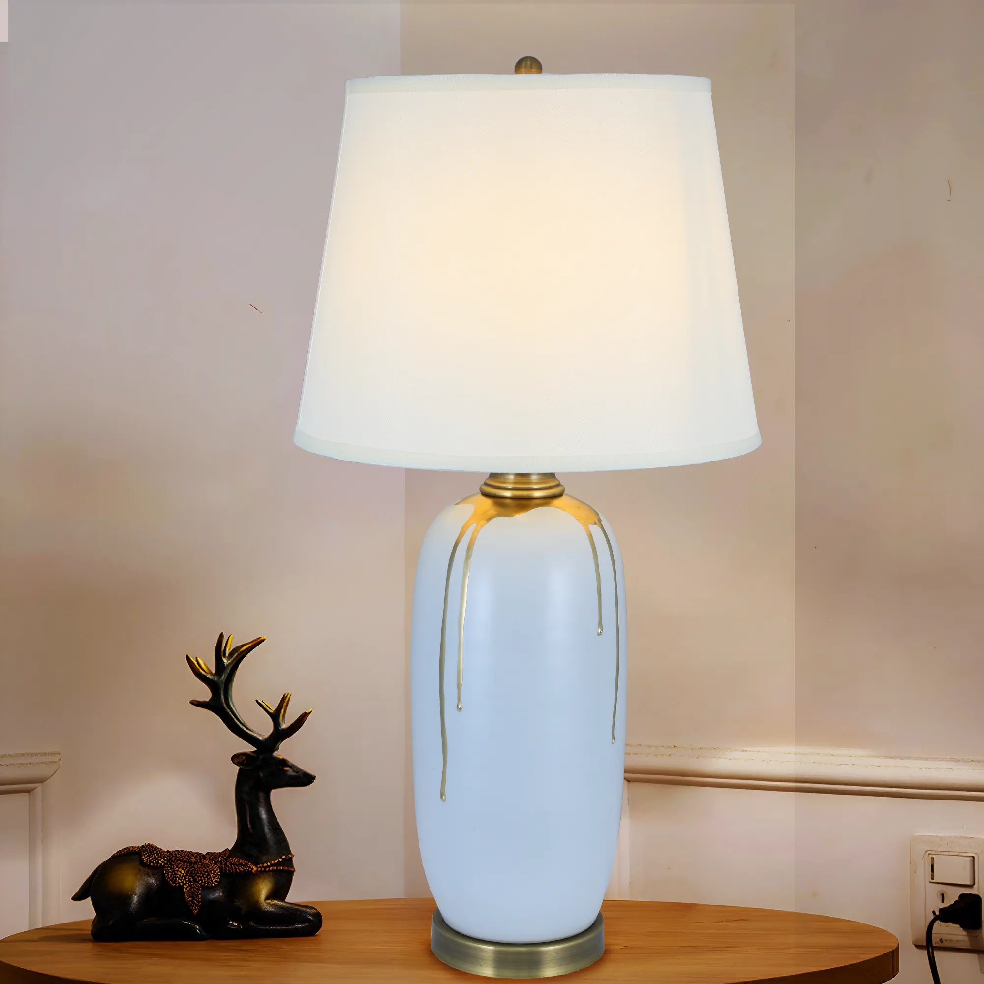 Lustre with Refined Design