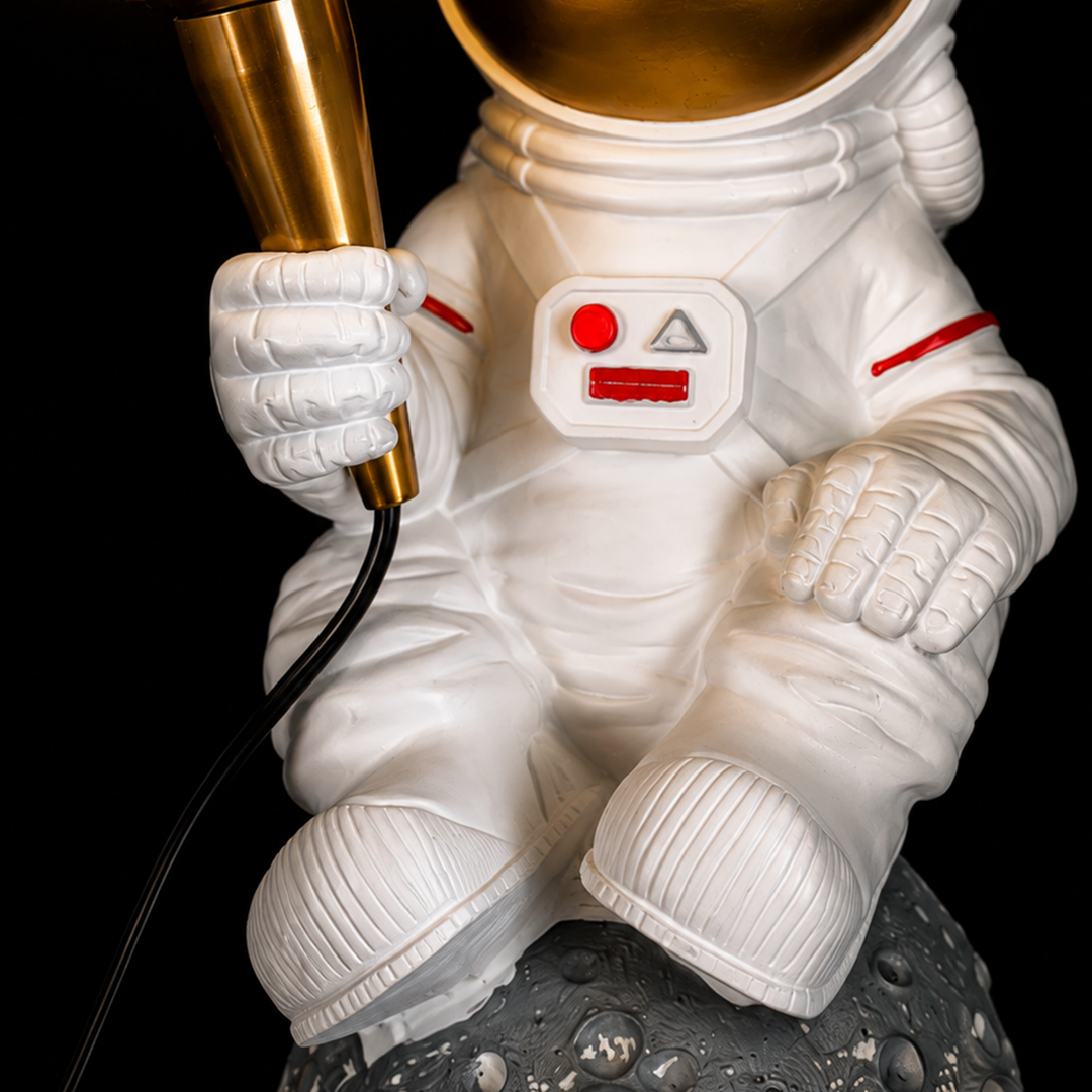 Modern Anime Table Lamp Astronaut-Themed LED Table Lamp