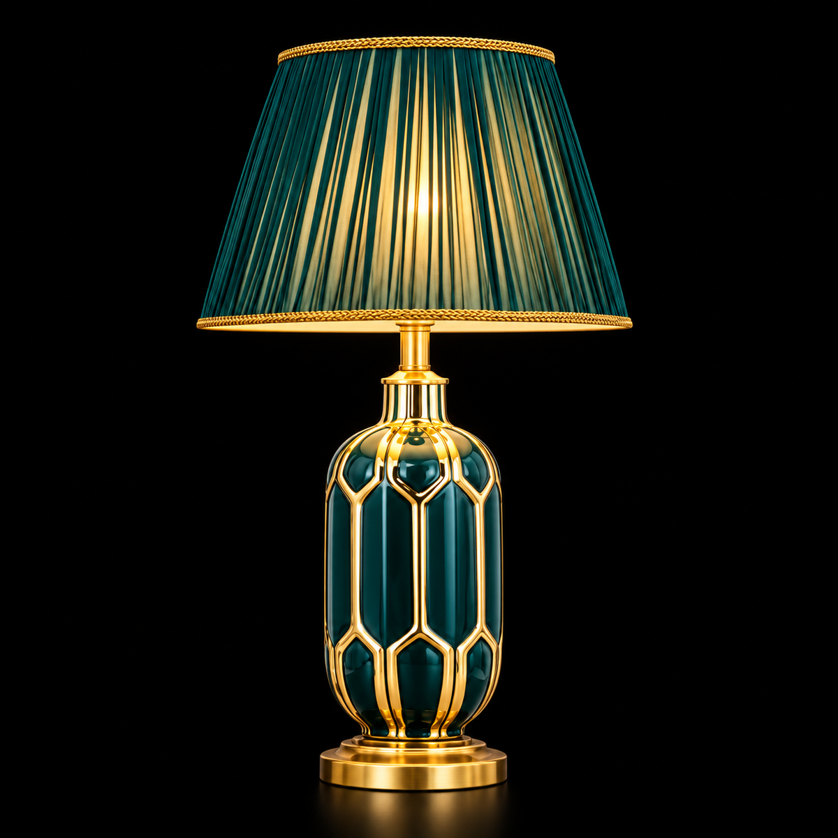 Green Gleam (Ceramic, Fabric) Table Lamp