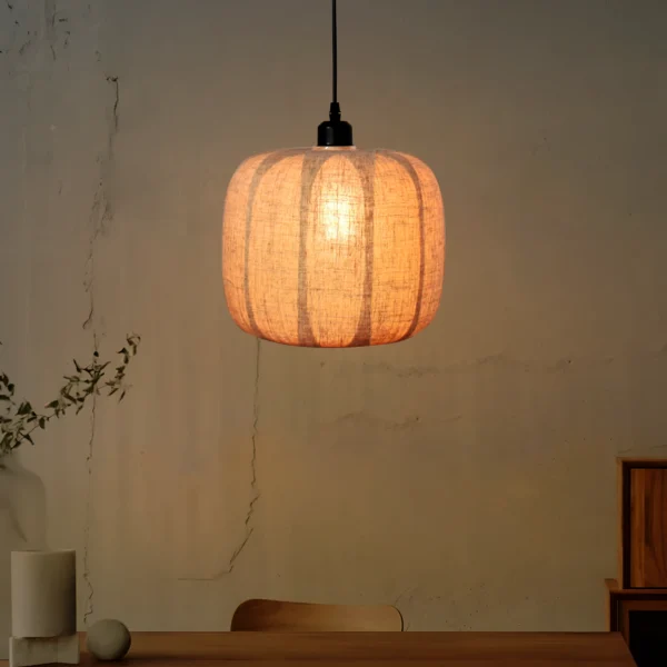 Elegance Under the Glow